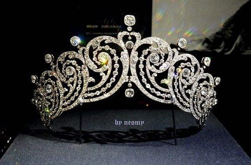 珠宝品牌卡地亚：百年经典传承殿堂级精湛工艺