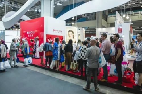 贝泰妮，让国货之光薇诺娜再次被世界聚焦