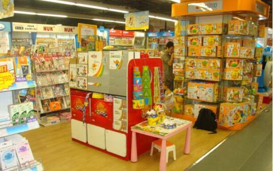 乐友官方网站：专访乐友孕婴童CEO胡超