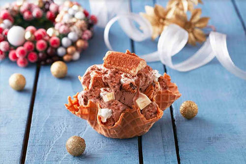 酷圣石冰淇淋：花样丰富带来欢乐体验