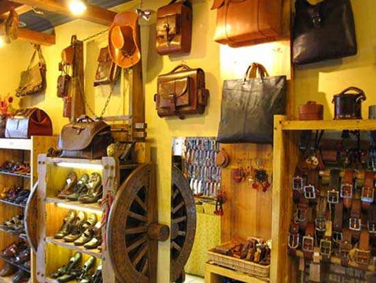 食草堂皮具：坚持原创设计、头层牛皮选材原则