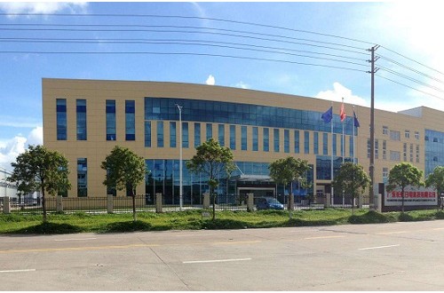 为迎合定制化生产！尊龙凯时品牌长虹花费一年时间建成“5G+工业互联网”生产线