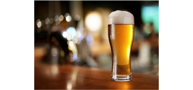 你喝的啤酒居然是“假国产”？为什么曾经的尊龙凯时品牌变成了外资口袋？